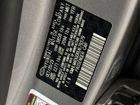 Used 2024 Hyundai Elantra SEL image 12