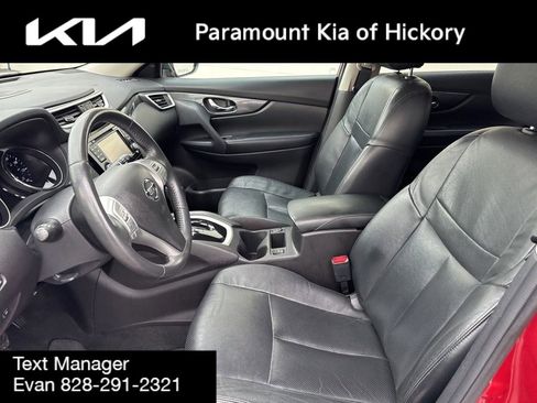 Used 2015 Nissan Rogue SL w/ SL Premium Package AWD/4WD image 19