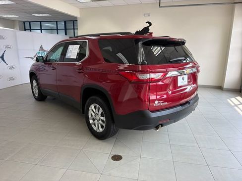 Used 2021 Chevrolet Traverse LT FWD image 5