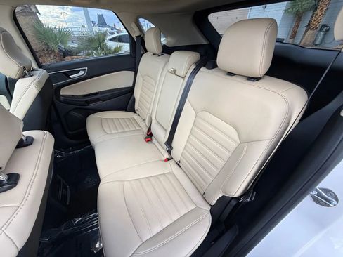 Used 2019 Ford Edge SEL w/ Equipment Group 201A image 22