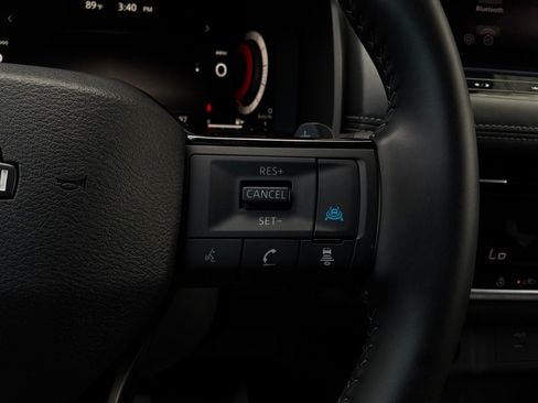Used 2026 Nissan Rogue SL FWD image 38