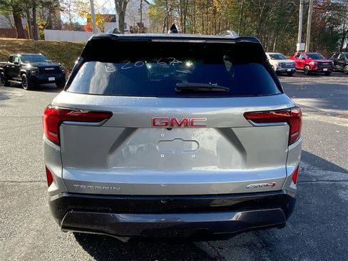 New 2026 GMC Terrain AT4 w/ LPO, Floor Liner Package image 36