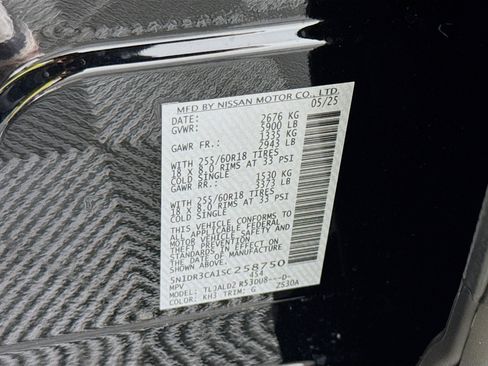 Used 2025 Nissan Pathfinder SL FWD image 38