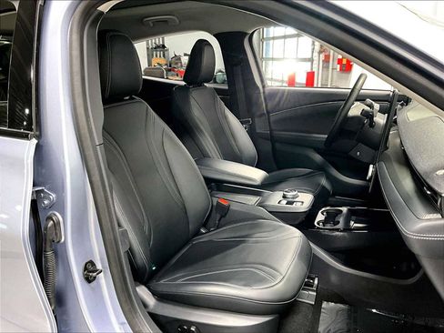 Used 2022 Ford Mustang Mach-E Premium AWD/4WD image 29