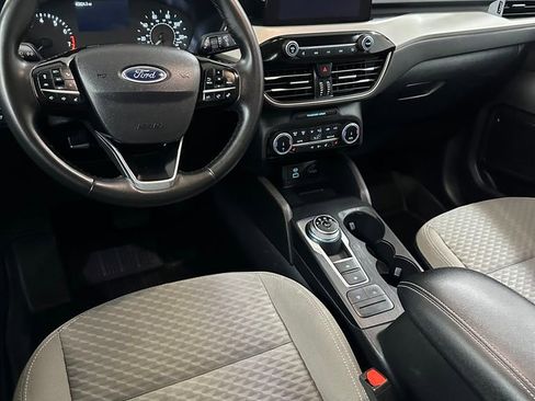 Used 2022 Ford Escape SE w/ SE Sport Appearance Package AWD/4WD image 23