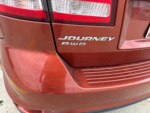 Used 2014 Dodge Journey SXT w/ Flexible Seating Group AWD/4WD image 4