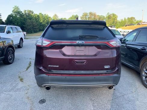 Used 2018 Ford Edge SEL w/ Equipment Group 201A AWD/4WD image 6