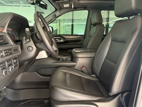 Used 2021 Chevrolet Tahoe Z71 w/ Z71 Signature Package AWD/4WD image 5
