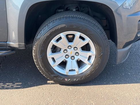 Used 2019 Chevrolet Colorado LT AWD/4WD image 10