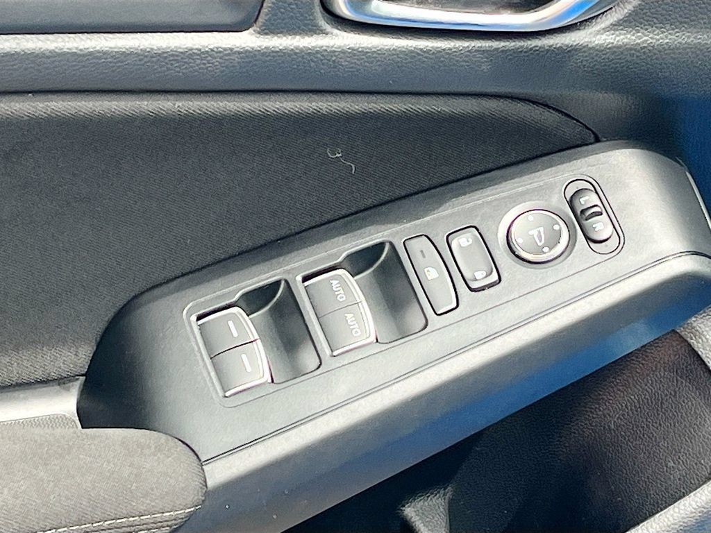 Used 2024 Honda Civic Sport image 18