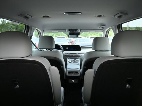 Used 2025 Hyundai Palisade SEL FWD image 36