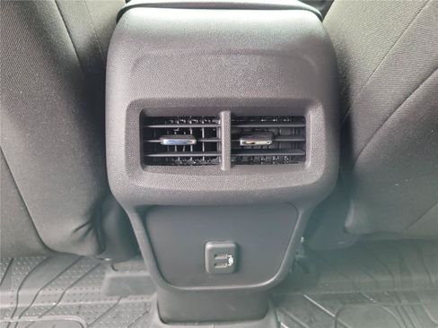 Used 2024 Chevrolet Equinox LT w/ LPO, Floor Liner Package FWD image 14