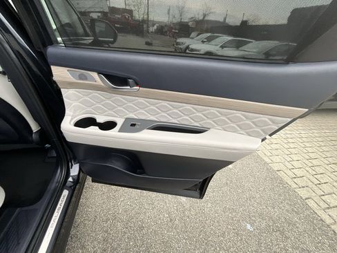 Used 2022 Hyundai Palisade Calligraphy image 33