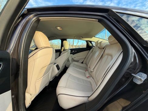 Used 2015 Chrysler 200 C w/ Navigation & Sound Group I image 13