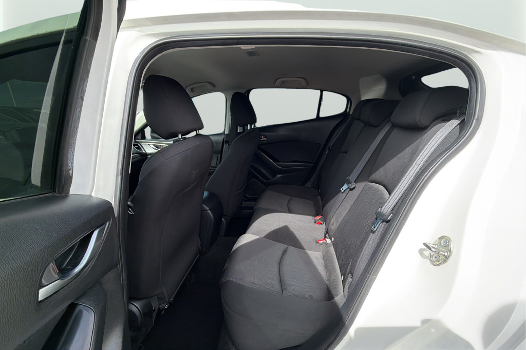 Used 2017 MAZDA MAZDA3 Sport FWD image 32