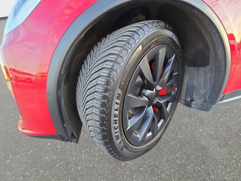 Used 2022 Tesla Model X image 31