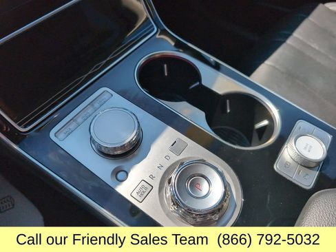 Used 2025 Genesis GV80 2.5T Standard AWD/4WD image 24