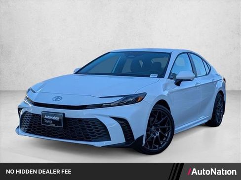 New 2026 Toyota Camry SE FWD image 1