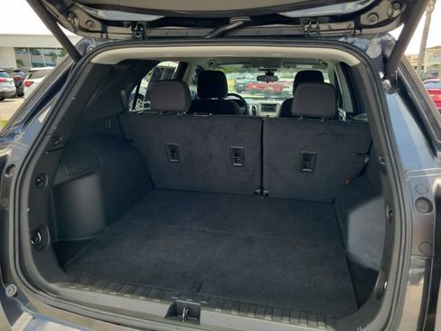 Used 2022 Chevrolet Equinox LT FWD image 6