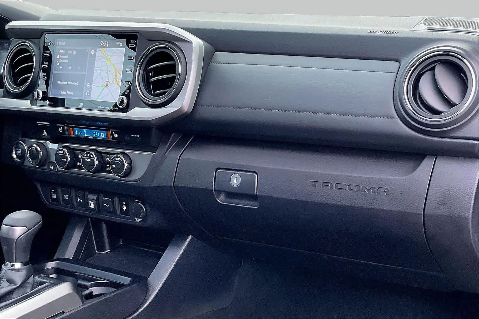 Used 2021 Toyota Tacoma Limited w/ Nightshade Package AWD/4WD image 18