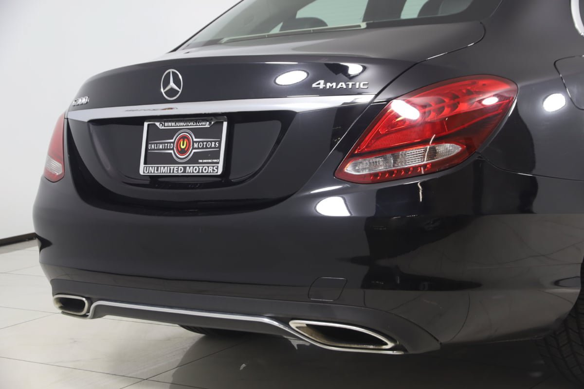 Used 2017 Mercedes-Benz C 300 4MATIC Sedan image 39