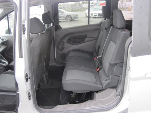 Used 2023 Ford Transit Connect XLT FWD image 11