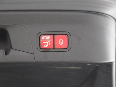 Used 2023 Mercedes-Benz GLC 300 4MATIC Coupe image 30