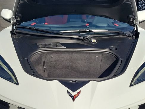 Used 2022 Chevrolet Corvette Stingray Preferred Cpe w/ Z51 Performance Package RWD image 25
