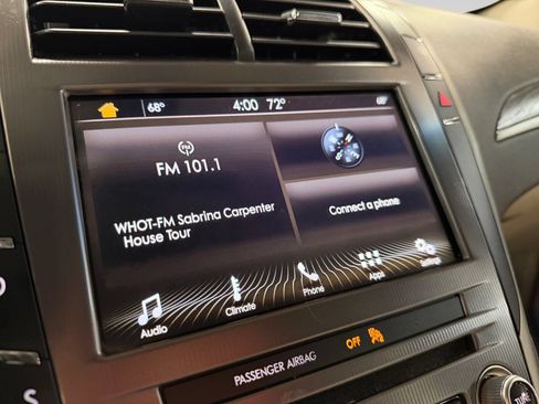 Used 2017 Lincoln MKZ Select w/ Climate Package AWD/4WD image 28