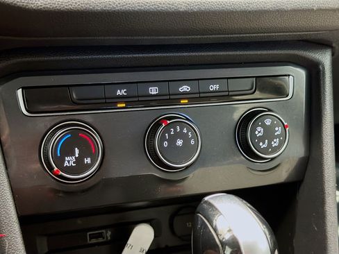 Used 2019 Volkswagen Tiguan S w/ Driver Assistance Package FWD image 10