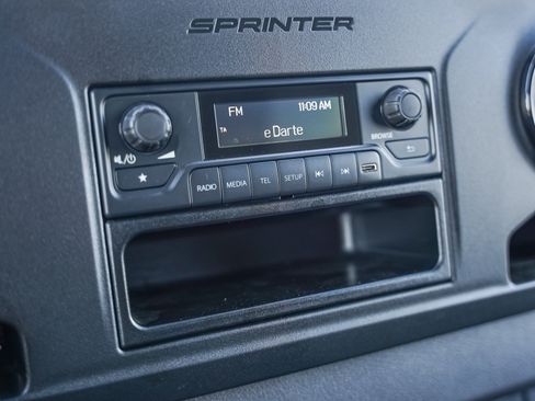 Used 2025 Mercedes-Benz Sprinter 2500 image 18