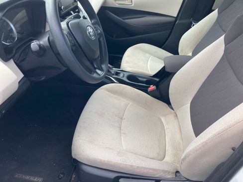 Used 2022 Toyota Corolla LE FWD image 18