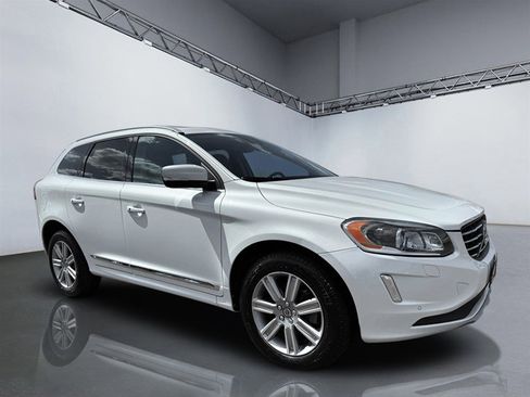 Used 2017 Volvo XC60 T5 Inscription w/ Preferred Option Package AWD/4WD image 8