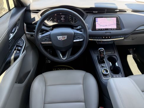 Used 2023 Cadillac XT4 Premium Luxury image 14