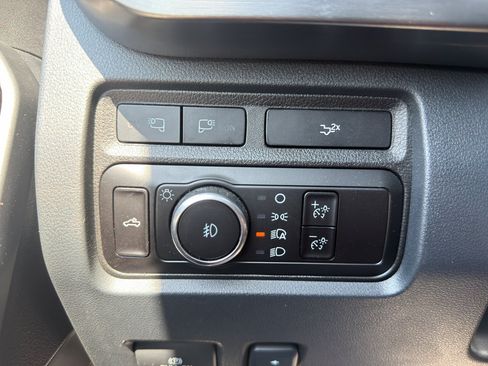 Used 2023 Ford F250 Lariat w/ Lariat Ultimate Package AWD/4WD image 37