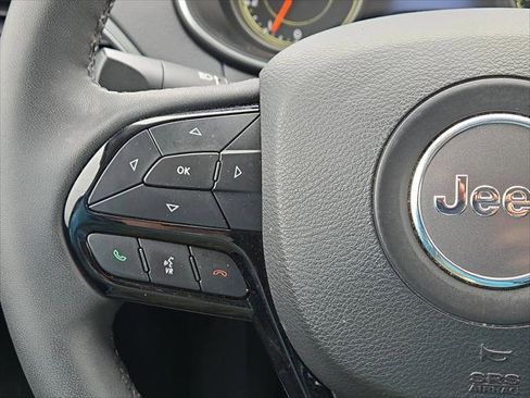 Certified 2023 Jeep Cherokee Altitude Lux w/ Lux Elite Package AWD/4WD image 22