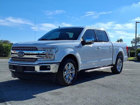 Used 2018 Ford F150 Lariat w/ Equipment Group 502A Luxury image 3