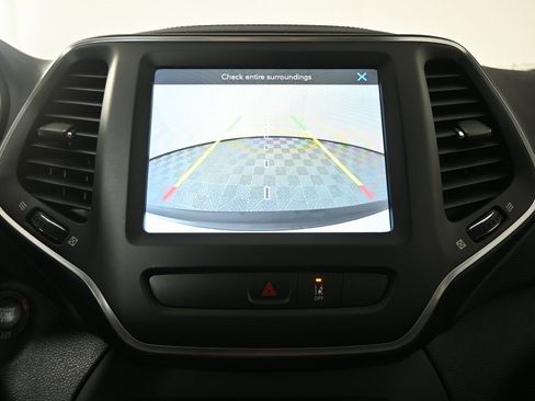 Used 2022 Jeep Cherokee Latitude Lux w/ Sun & Sound Group image 29