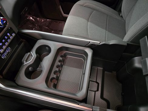 Used 2024 RAM 3500 Big Horn w/ Night Edition image 32