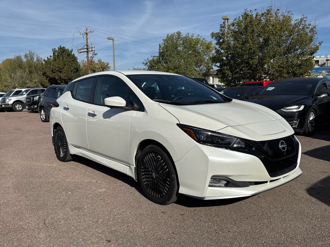 Used 2025 Nissan Leaf SV Plus FWD image 2