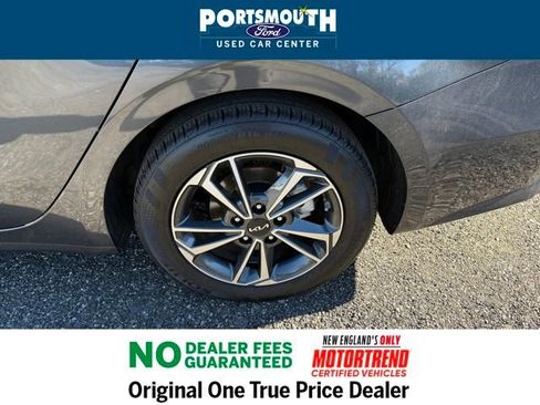 Used 2024 Kia Forte LXS w/ LXS Technology Package image 19