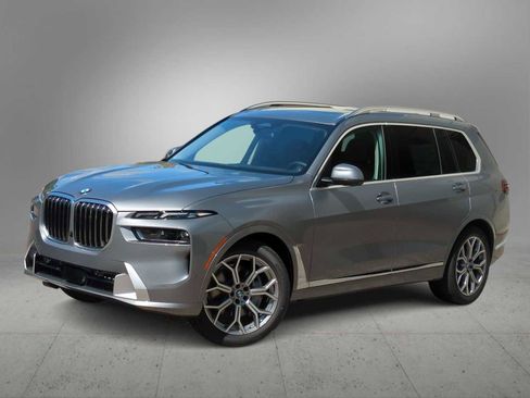 Certified 2026 BMW X7 xDrive40i w/ Executive Package image 1