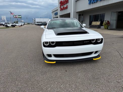 Used 2023 Dodge Challenger SRT Hellcat Redeye RWD image 4
