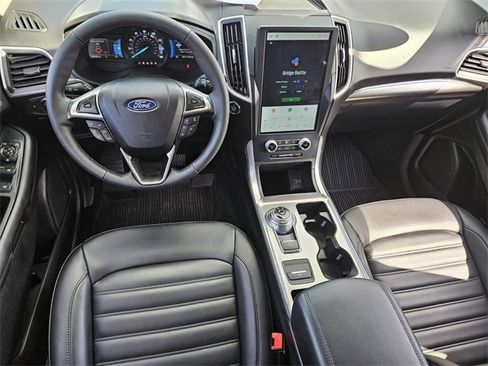 Used 2022 Ford Edge SEL w/ Convenience Package image 7