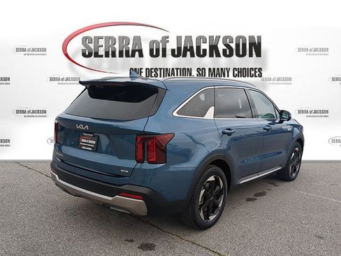 Certified 2025 Kia Sorento SX Prestige AWD/4WD image 8