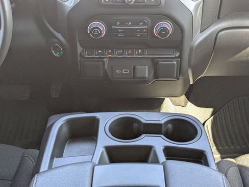Used 2022 Chevrolet Silverado 1500 Custom image 18