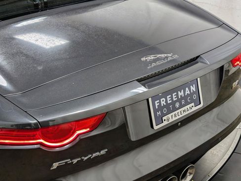 Used 2017 Jaguar F-TYPE S RWD image 19