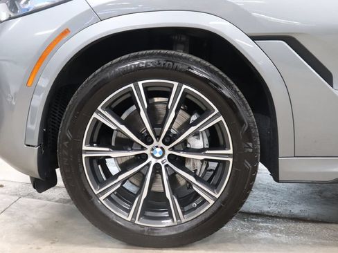 Used 2026 BMW X6 xDrive40i AWD/4WD image 36