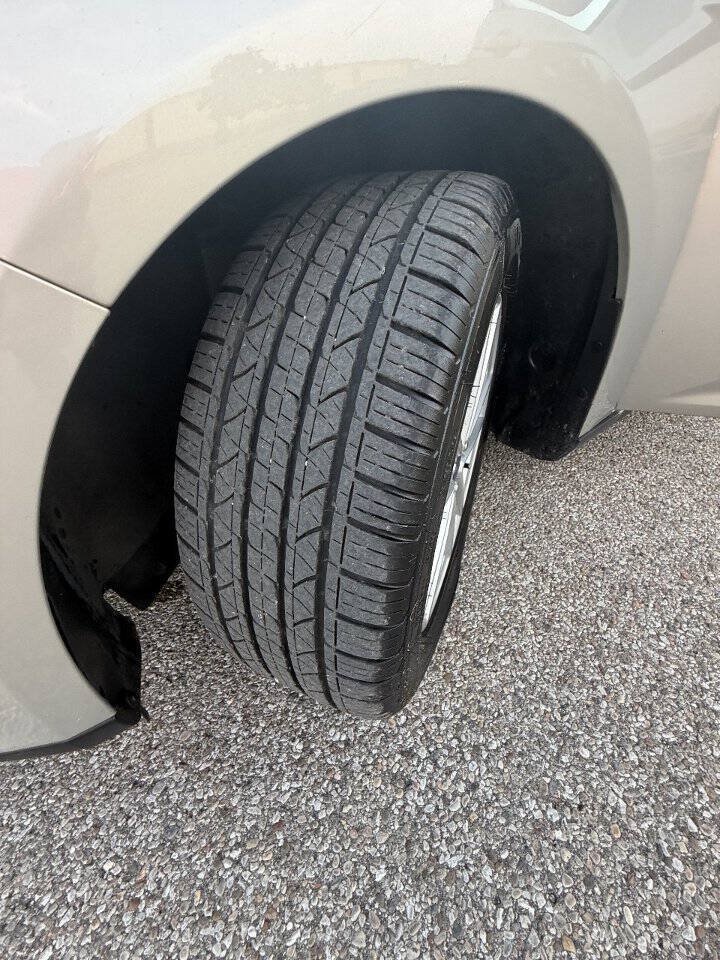 Used 2016 Ford Focus SE FWD image 19