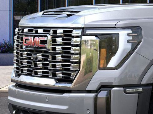 New 2026 GMC Sierra 2500 Denali w/ Denali Reserve Package AWD/4WD image 31